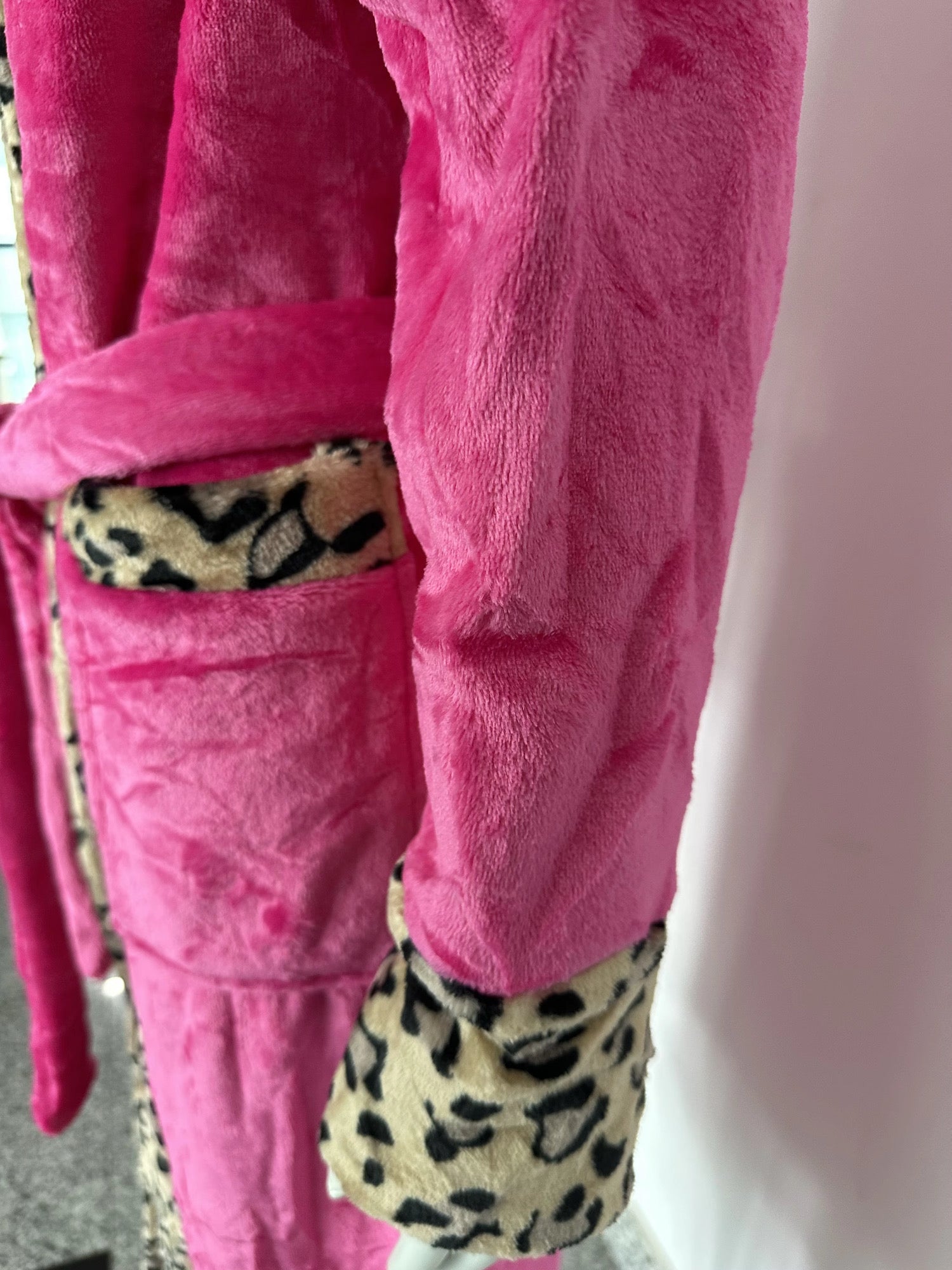 Barbiecore - Princess Plush Robe